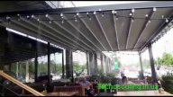 Система тумана высокого давления на летней площадке ресторана